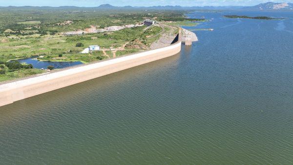 Região Metropolitana de Fortaleza volta a receber água do Açude Castanhão