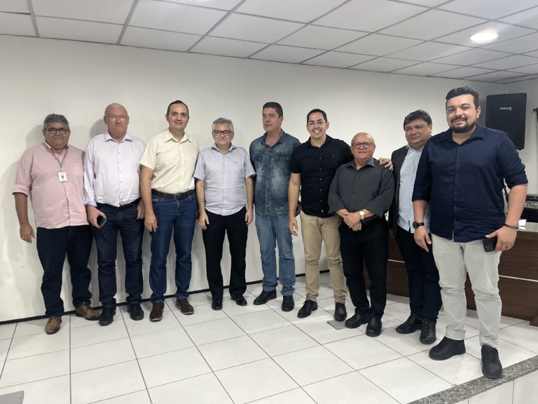 CBH-RMF participa de seminário de lançamento dos Planos de Recursos Hídricos promovido pela Cogerh